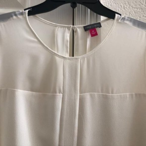 NEW Vince Camuto Blouse - Picture 1 of 9